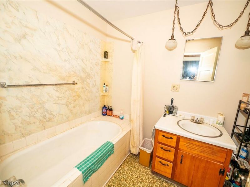 247 & 247 1/2 Ray Avenue NW, New Philadelphia, OH 44663 Photo 19