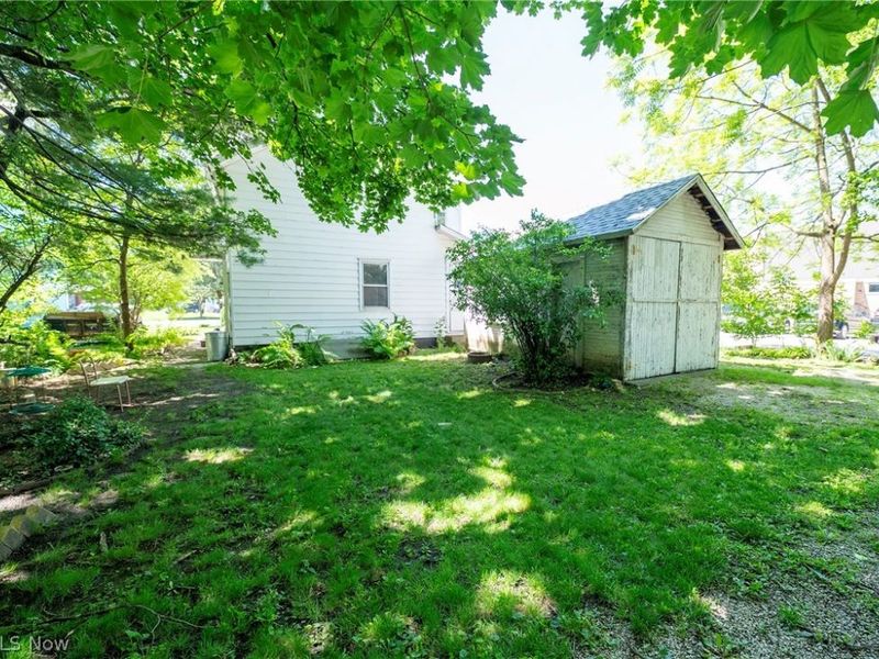 247 & 247 1/2 Ray Avenue NW, New Philadelphia, OH 44663 Photo 4