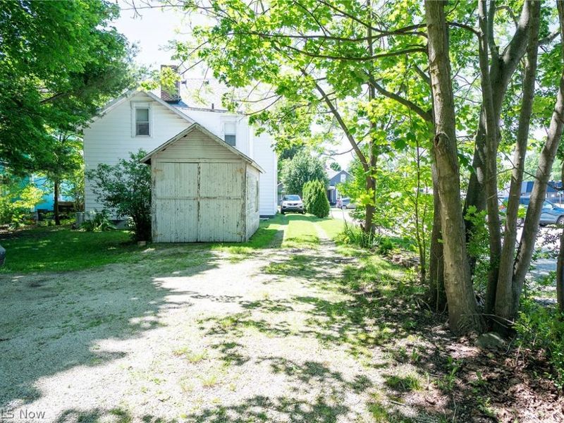 247 & 247 1/2 Ray Avenue NW, New Philadelphia, OH 44663 Photo 6