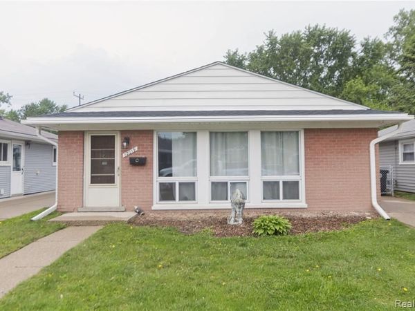 12019 Arcola Street , Livonia, MI 48150