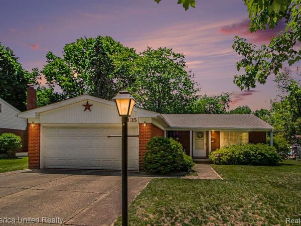 9135 Manton Avenue , Plymouth Twp, MI 48170