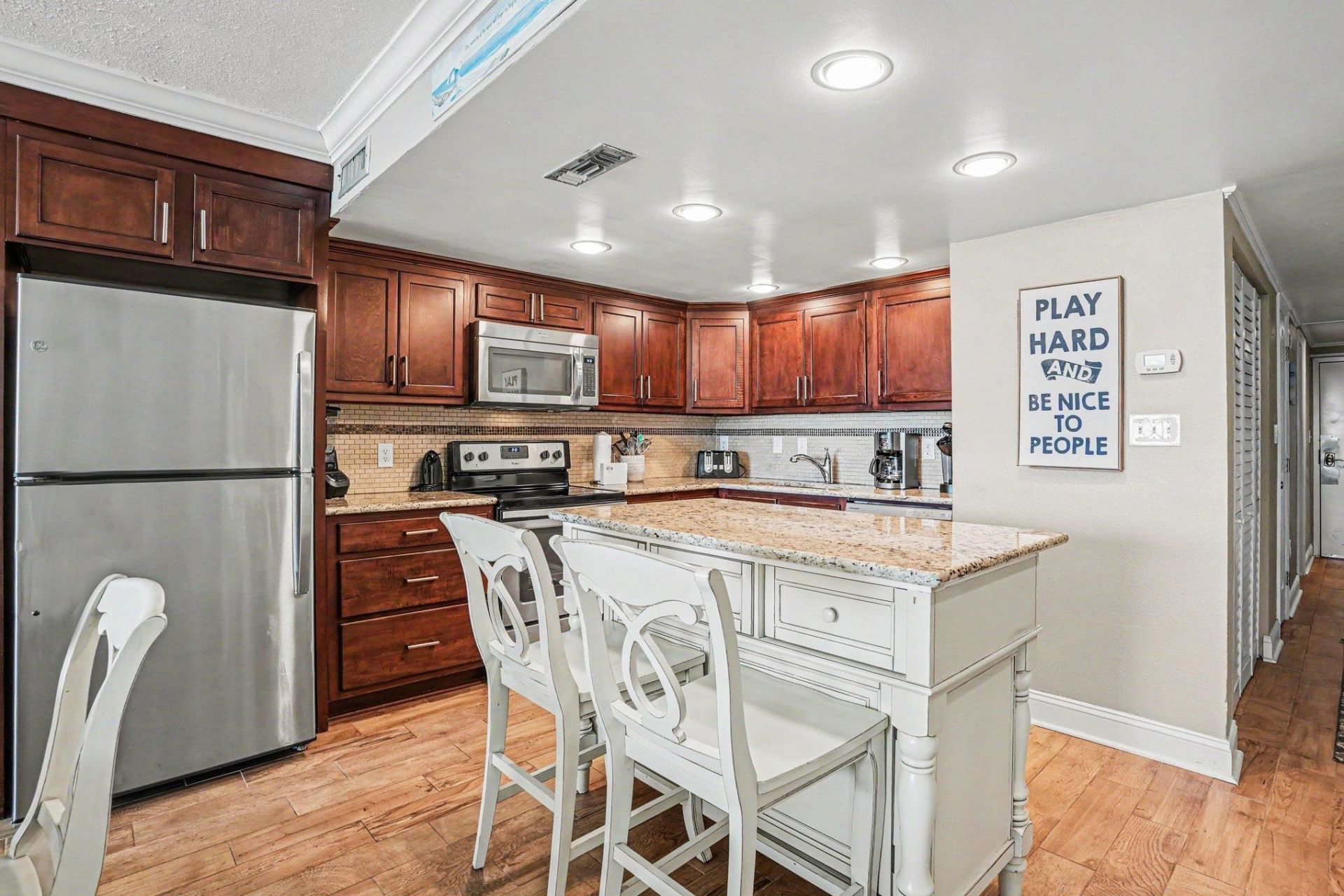 1012 N Waccamaw Dr.  Photo 10