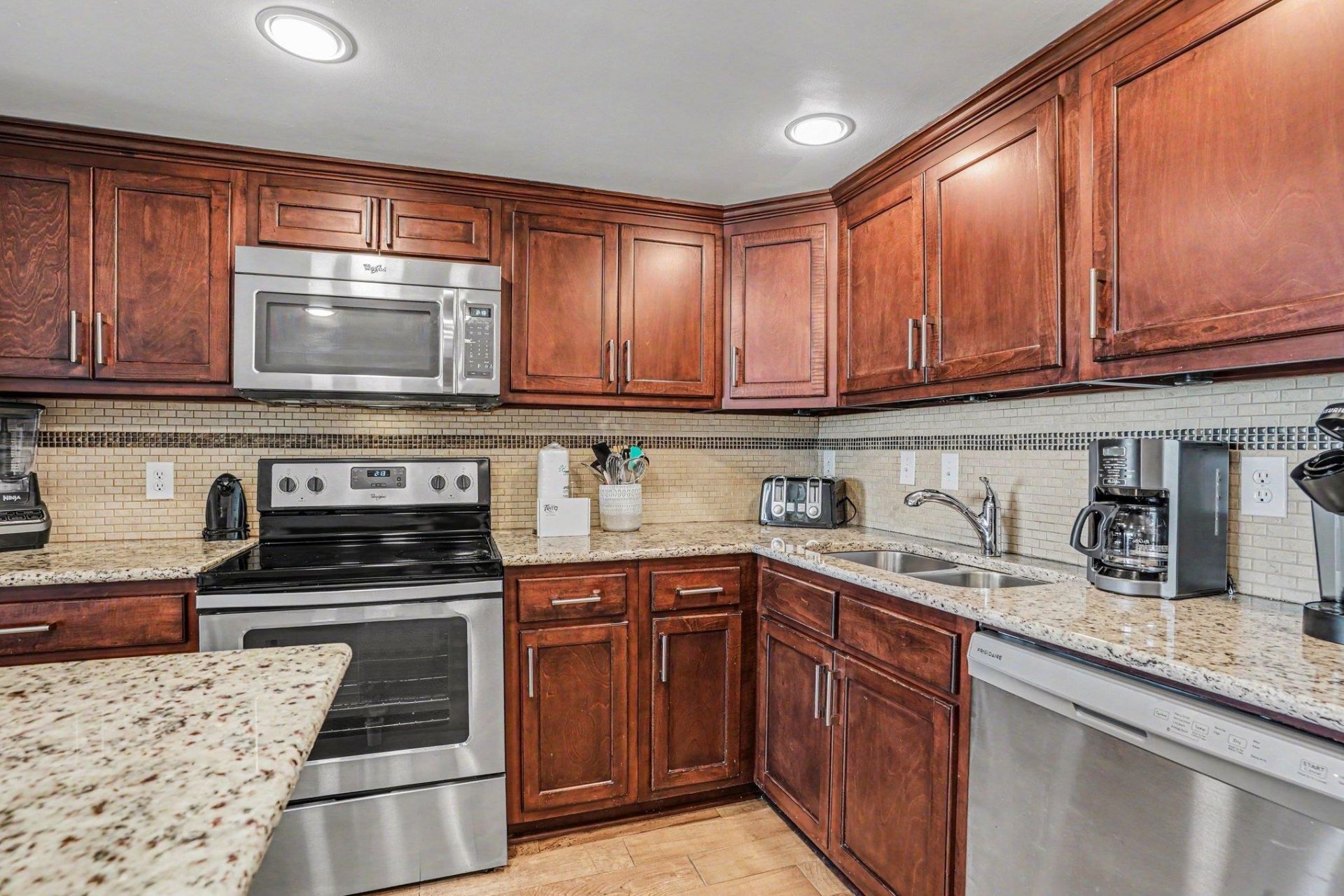 1012 N Waccamaw Dr.  Photo 11