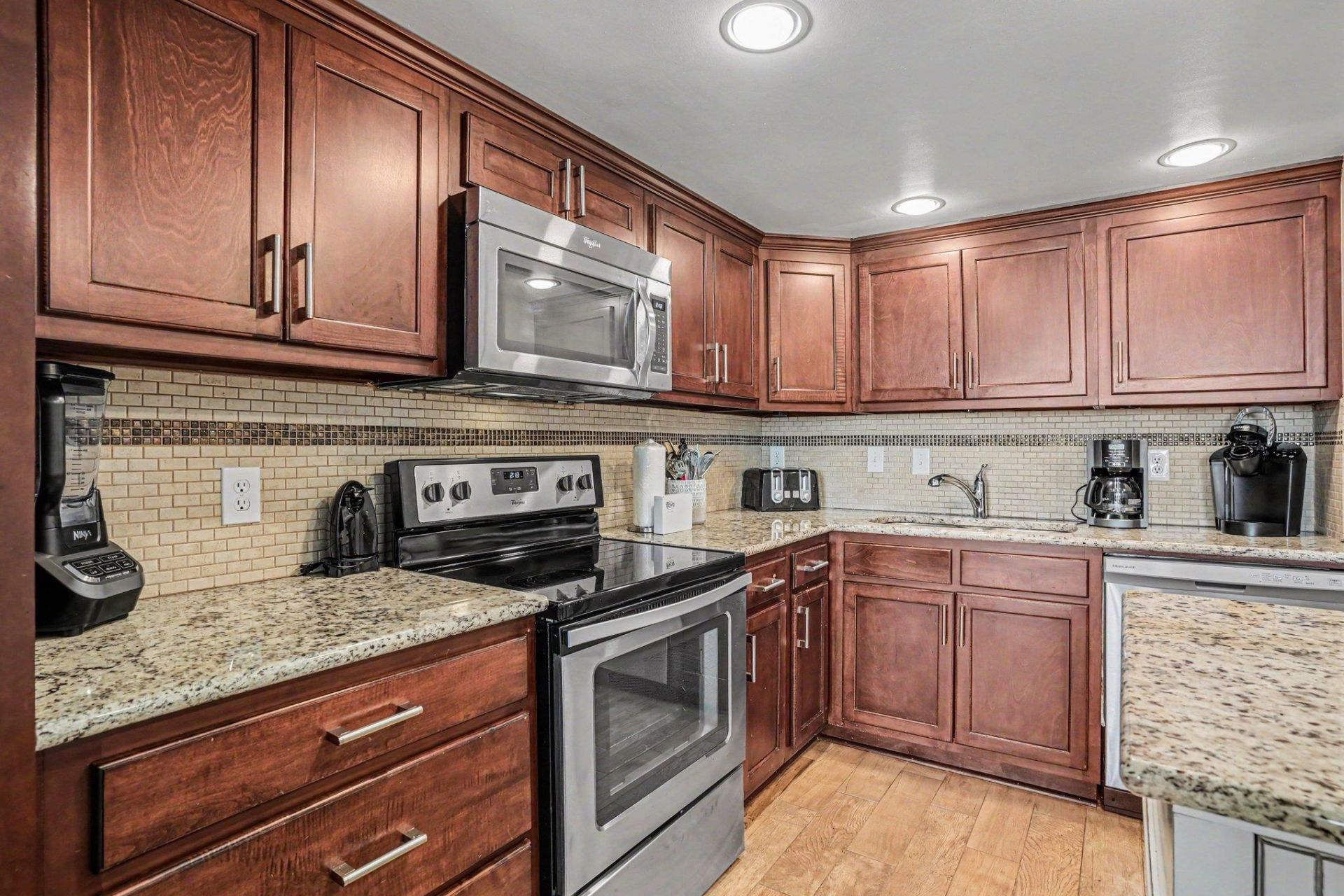 1012 N Waccamaw Dr.  Photo 12