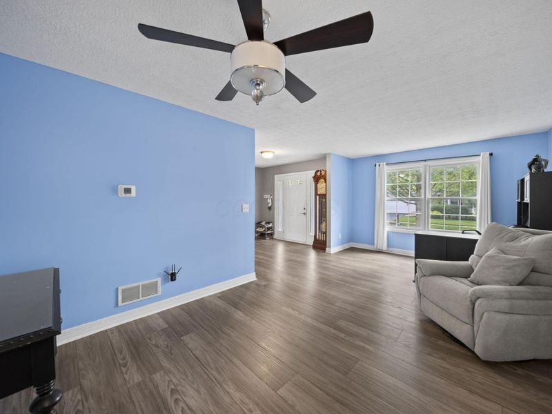 389 Cherry Leaf Road, Delaware, OH 43015 Photo 8
