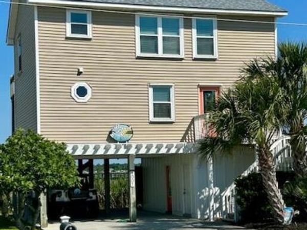 1001 S Topsail Drive, Surf City, NC 28445