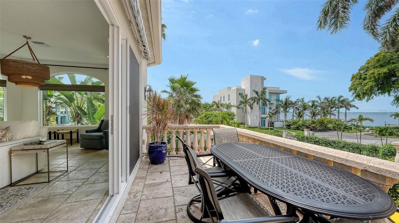 1023 Tocobaga Lane, Sarasota, FL 34236 Photo