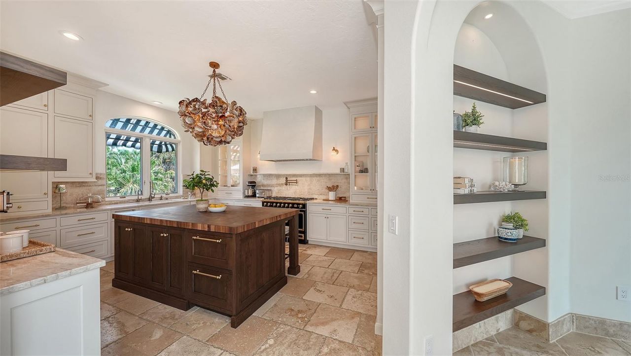 1023 Tocobaga Lane, Sarasota, FL 34236 Photo
