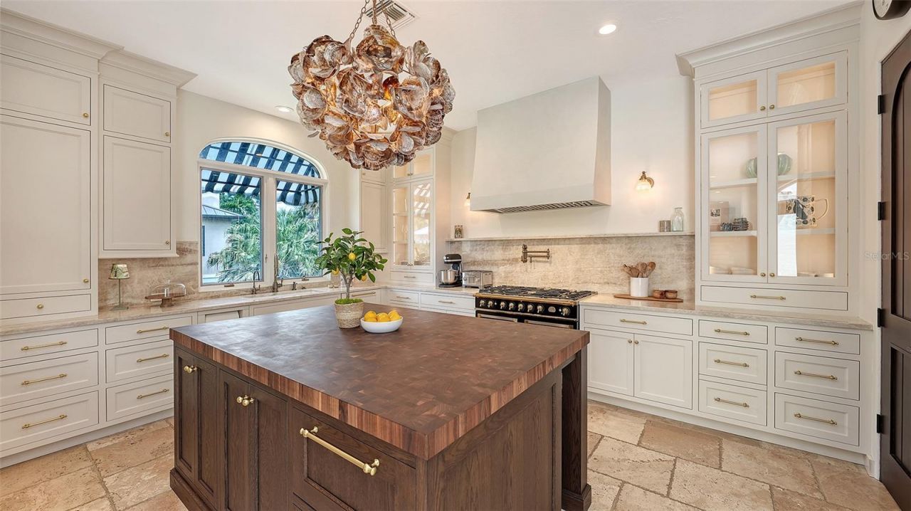 1023 Tocobaga Lane, Sarasota, FL 34236 Photo