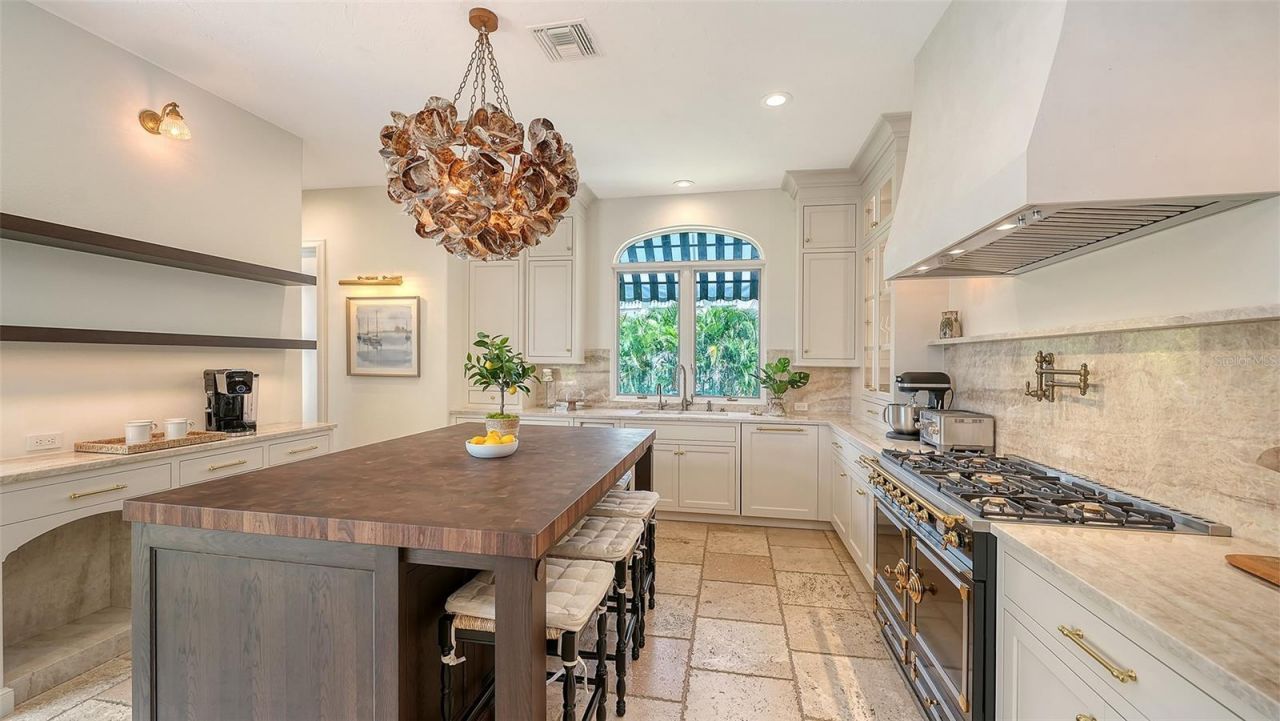 1023 Tocobaga Lane, Sarasota, FL 34236 Photo