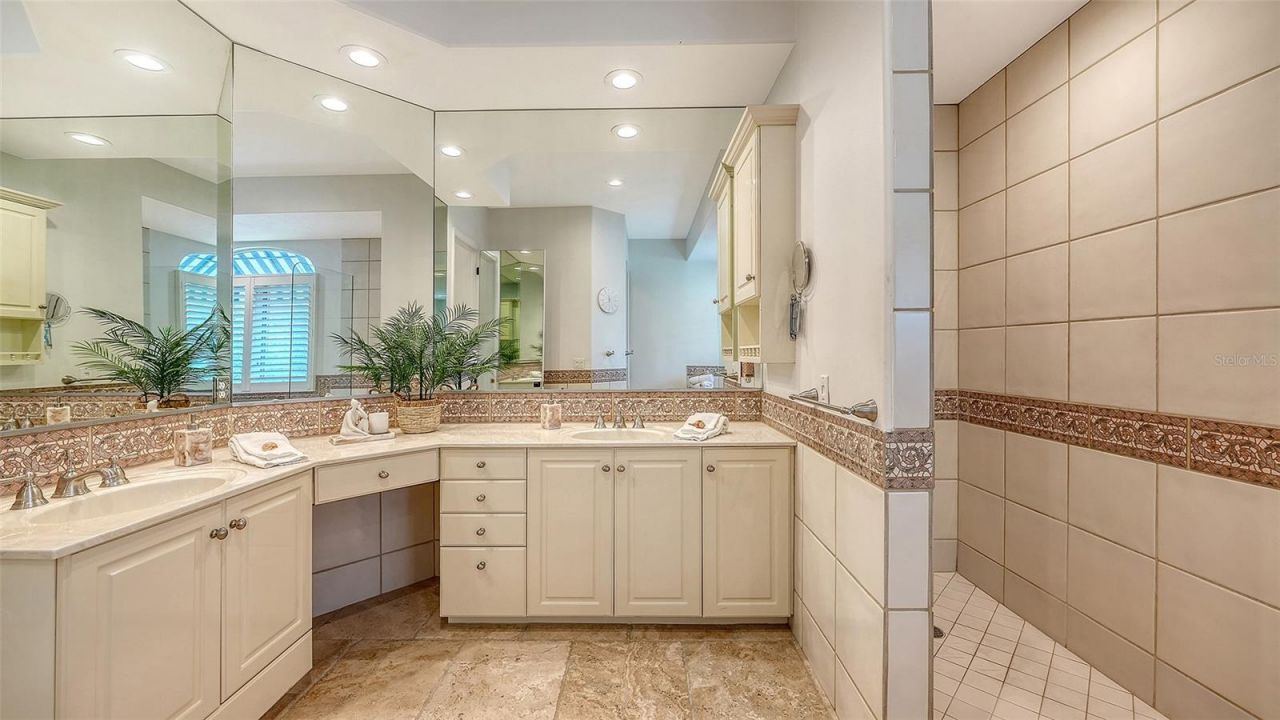 1023 Tocobaga Lane, Sarasota, FL 34236 Photo