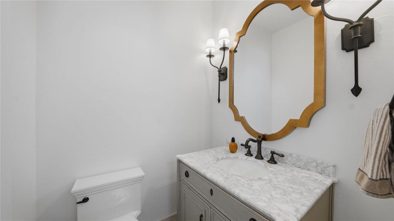 1023 Tocobaga Lane, Sarasota, FL 34236 Photo
