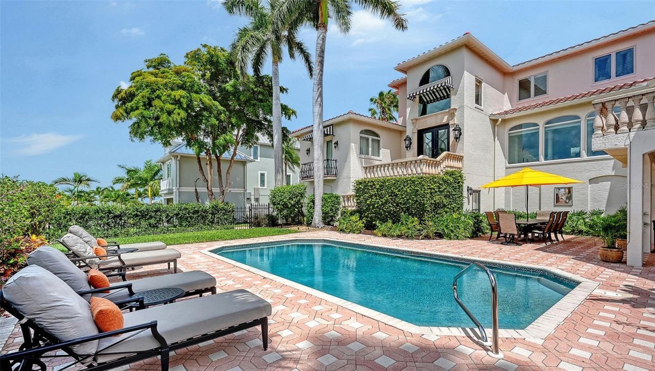 1023 Tocobaga Lane, Sarasota, FL 34236 Photo