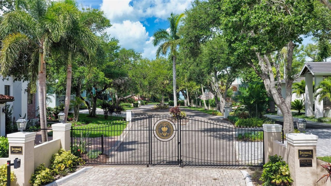 1023 Tocobaga Lane, Sarasota, FL 34236 Photo