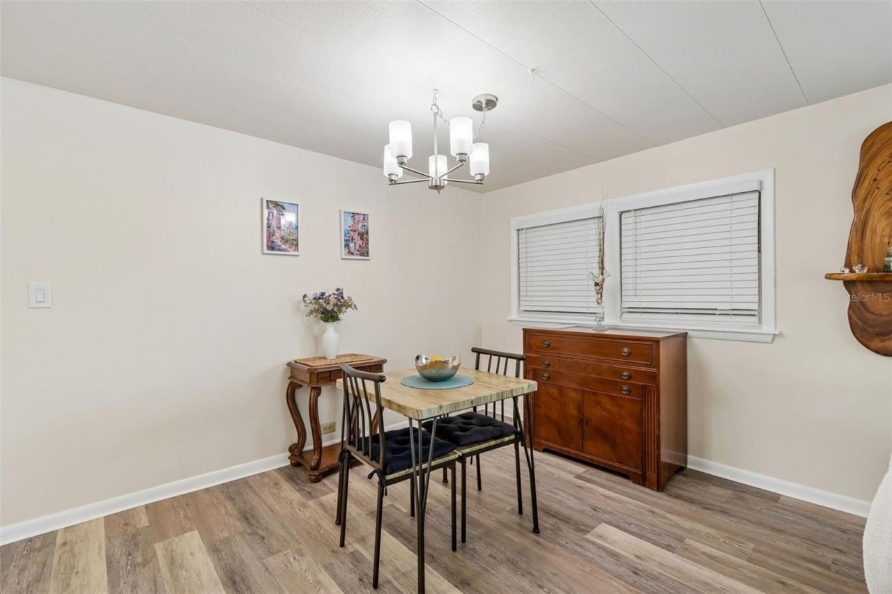 7186 Mount Arlington Drive Ne, Unit 421, Saint Petersburg, FL 33702 Photo