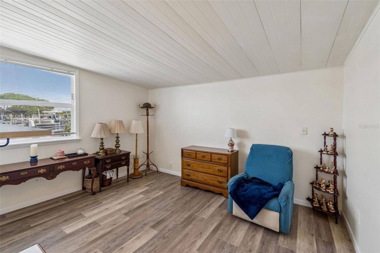 7186 Mount Arlington Drive Ne, Unit 421, Saint Petersburg, FL 33702 Photo