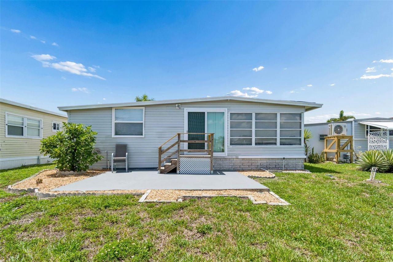 7186 Mount Arlington Drive Ne, Unit 421, Saint Petersburg, FL 33702 Photo