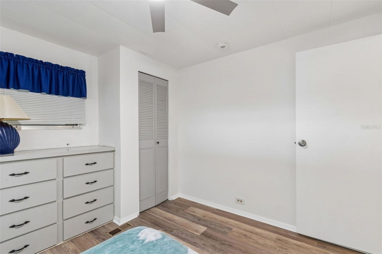 7186 Mount Arlington Drive Ne, Unit 421, Saint Petersburg, FL 33702 Photo
