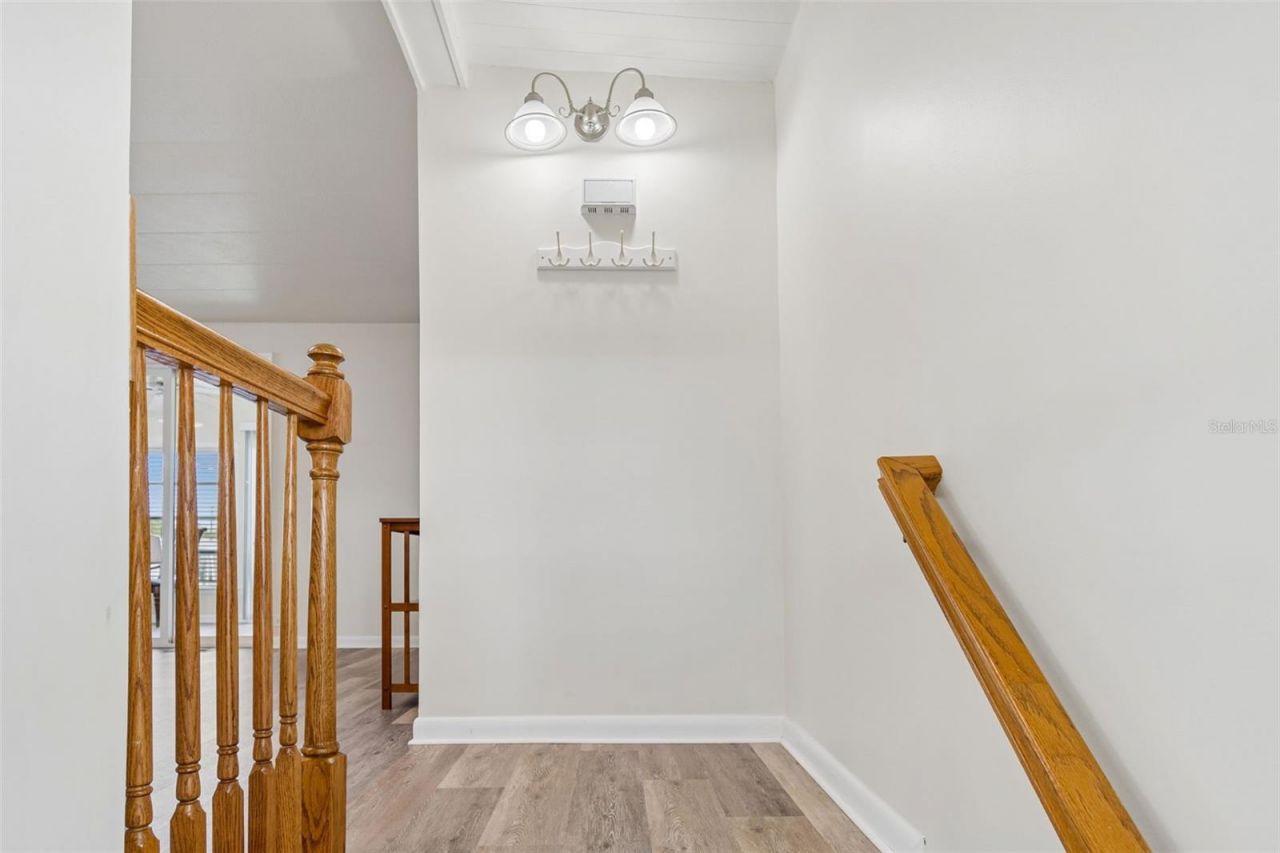 7186 Mount Arlington Drive Ne, Unit 421, Saint Petersburg, FL 33702 Photo