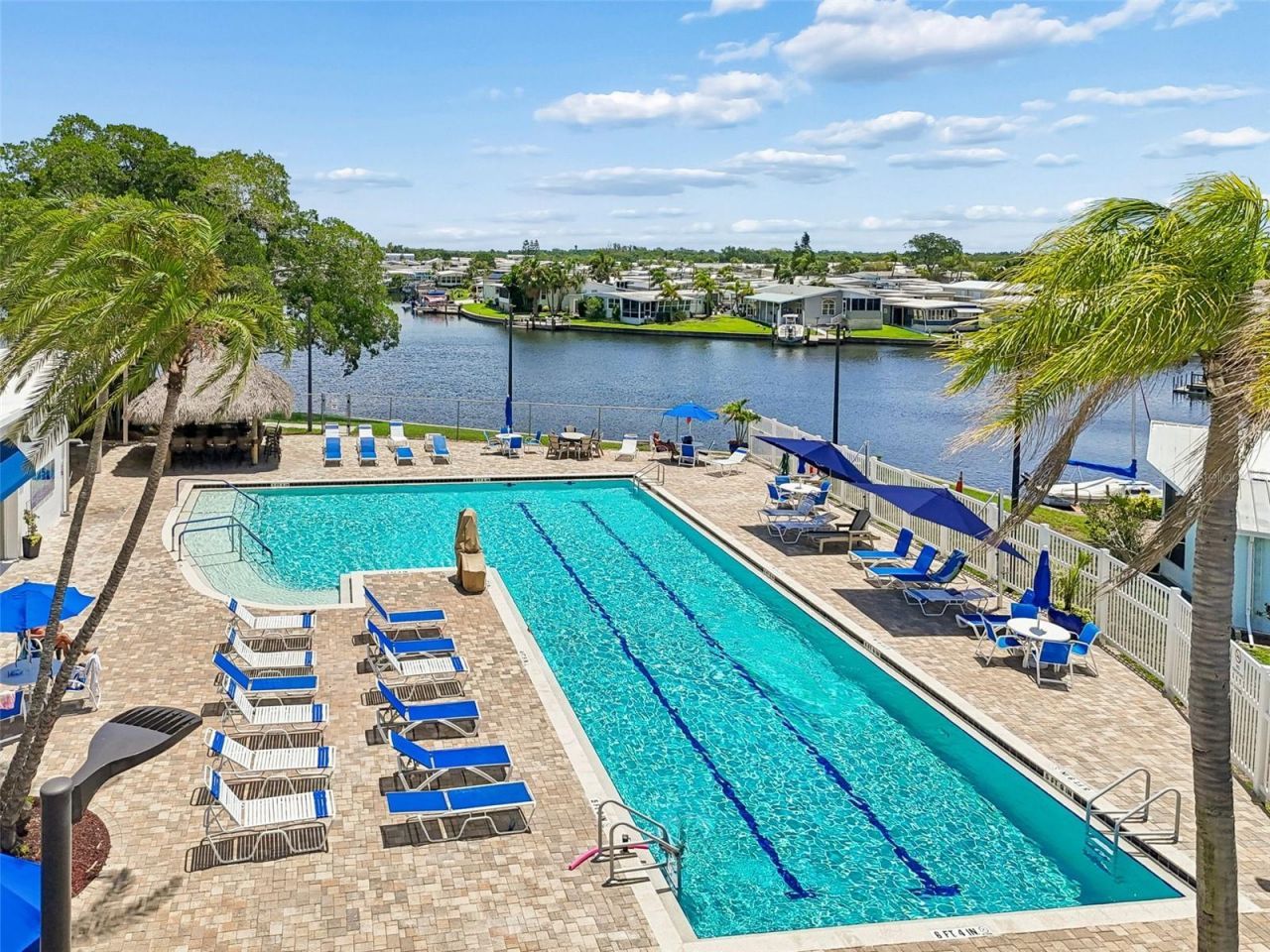 7186 Mount Arlington Drive Ne, Unit 421, Saint Petersburg, FL 33702 Photo