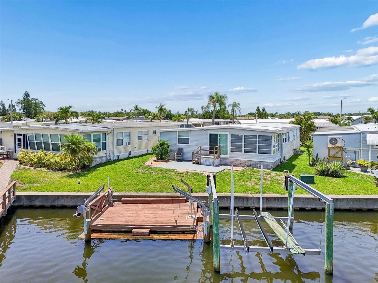 7186 Mount Arlington Drive Ne, Unit 421, Saint Petersburg, FL 33702 Photo