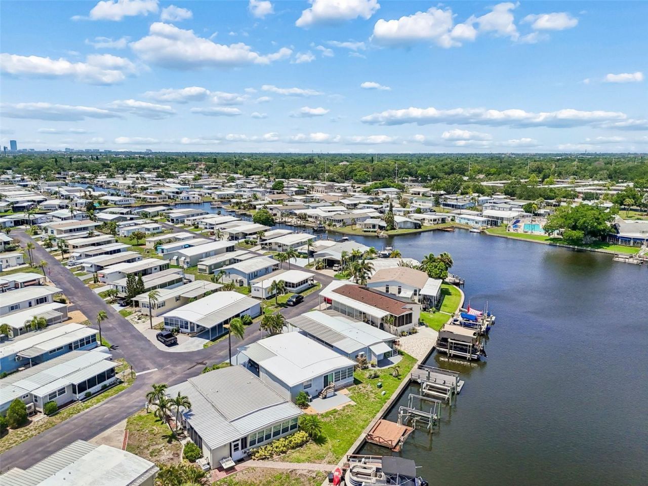7186 Mount Arlington Drive Ne, Unit 421, Saint Petersburg, FL 33702 Photo