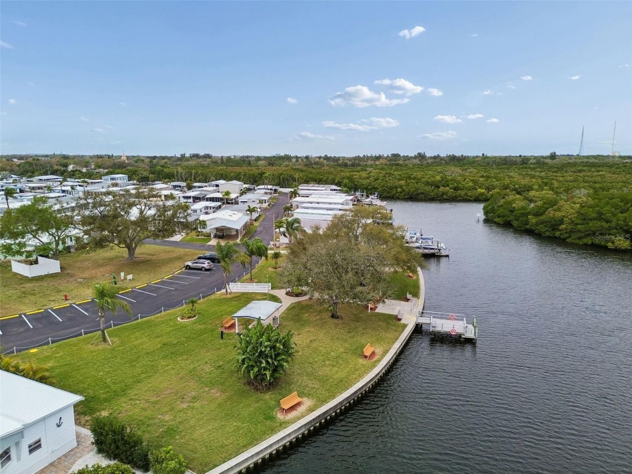 7186 Mount Arlington Drive Ne, Unit 421, Saint Petersburg, FL 33702 Photo