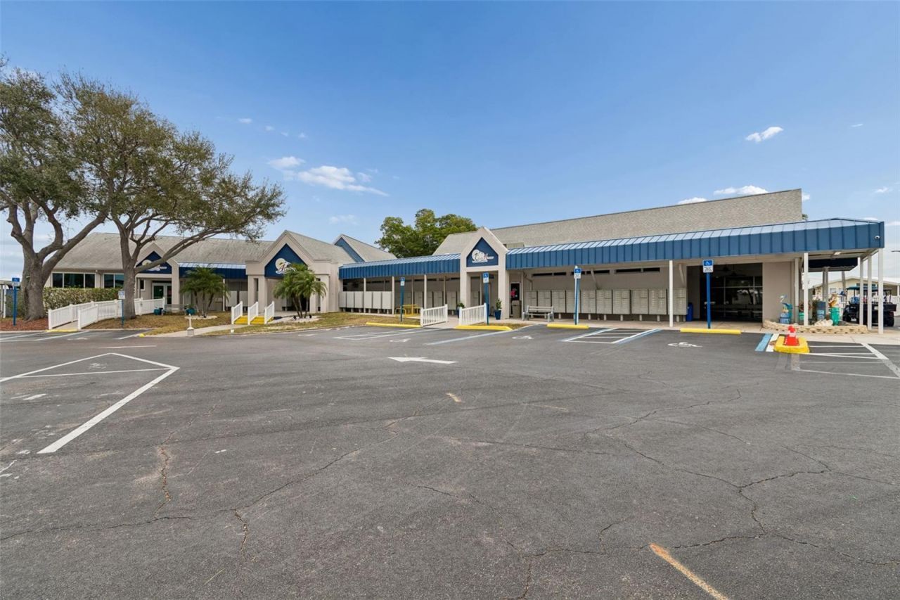 7186 Mount Arlington Drive Ne, Unit 421, Saint Petersburg, FL 33702 Photo