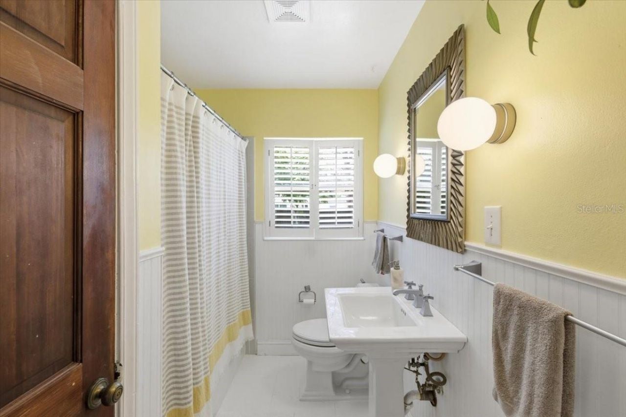 2411 Covina Way S, Saint Petersburg, FL 33712 Photo