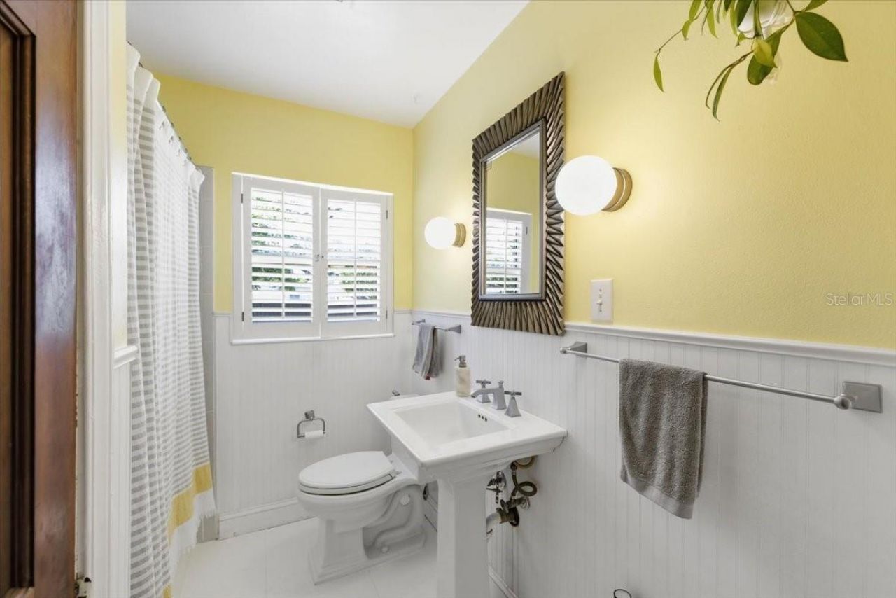 2411 Covina Way S, Saint Petersburg, FL 33712 Photo