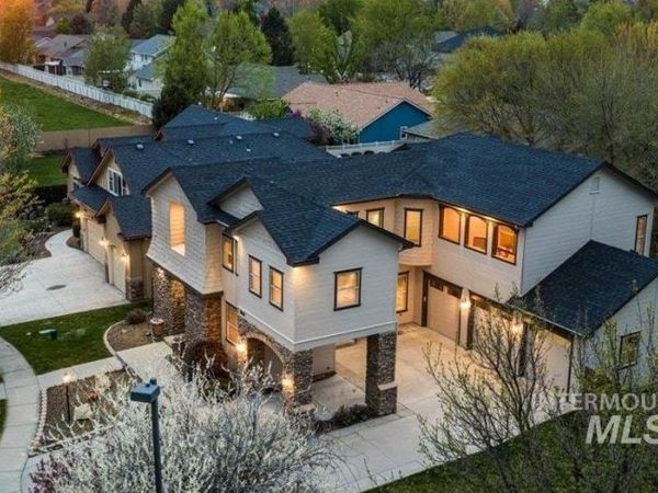 1896 E Meadow Creek Dr., Meridian, ID 83646