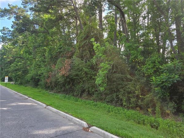 W CAUSEWAY APPROACH , Mandeville, LA 70471