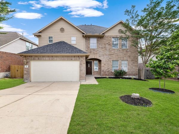 403 Red Hawk DR, Leander, TX 78641