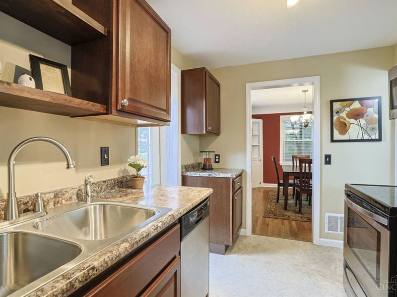 7304 Richmond Avenue, Cincinnati, OH 45236 Photo 13
