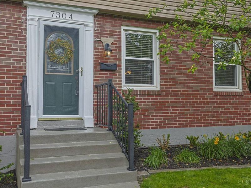 7304 Richmond Avenue, Cincinnati, OH 45236 Photo 3