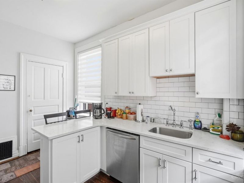 2412 Fairview Avenue, Cincinnati, OH 45219 Photo 40