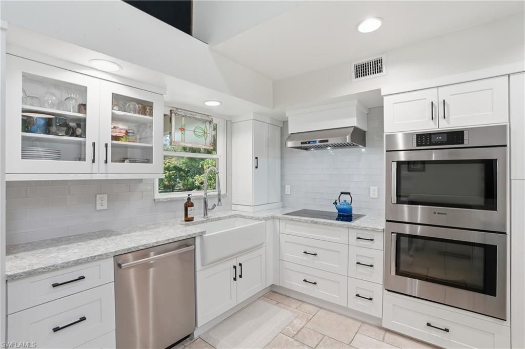 681 7th St Sw, Naples, FL 34117 Photo