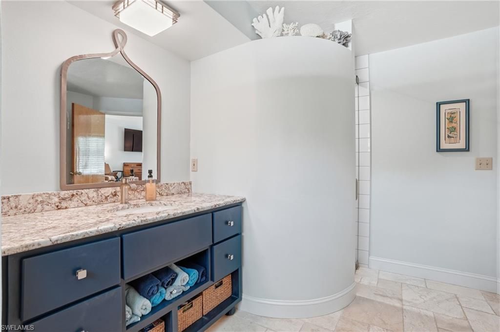 681 7th St Sw, Naples, FL 34117 Photo
