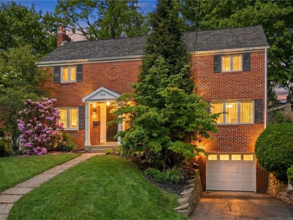 954 Lindendale Dr, Pittsburgh, PA 15243