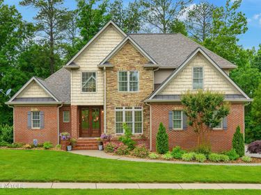 2725 NW Kensington Park Tr, Cleveland, TN 37312