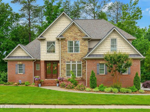 2725 NW Kensington Park Tr, Cleveland, TN 37312