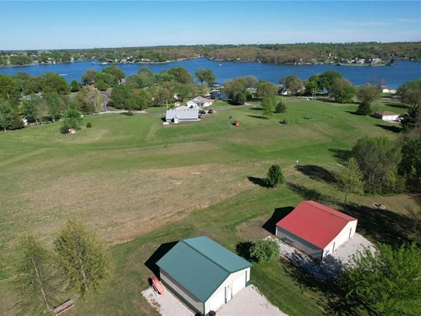 103 Gulfstream Drive, Gallatin, MO 64640