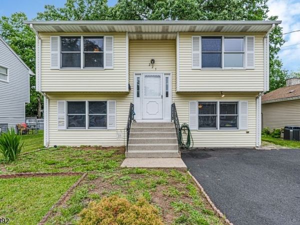 225 Charlotte Ave, South Bound Brook, NJ 08880