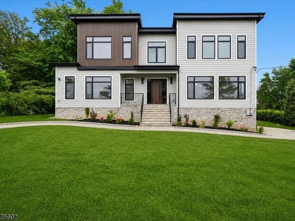 30 Winthrop Rd, Millburn, NJ 07078