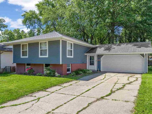 3365 Tulane Ave, Iowa City, IA 52245