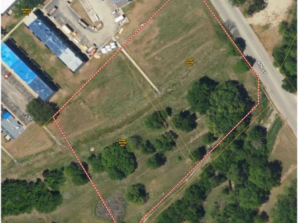 2809 4th Street, Brownwood, TX 76801