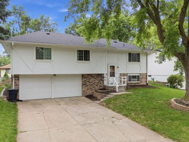 13917 Monroe Street , Omaha, NE 68137