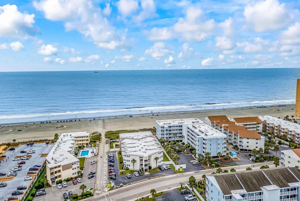 9600 Shore Dr.  Photo 23