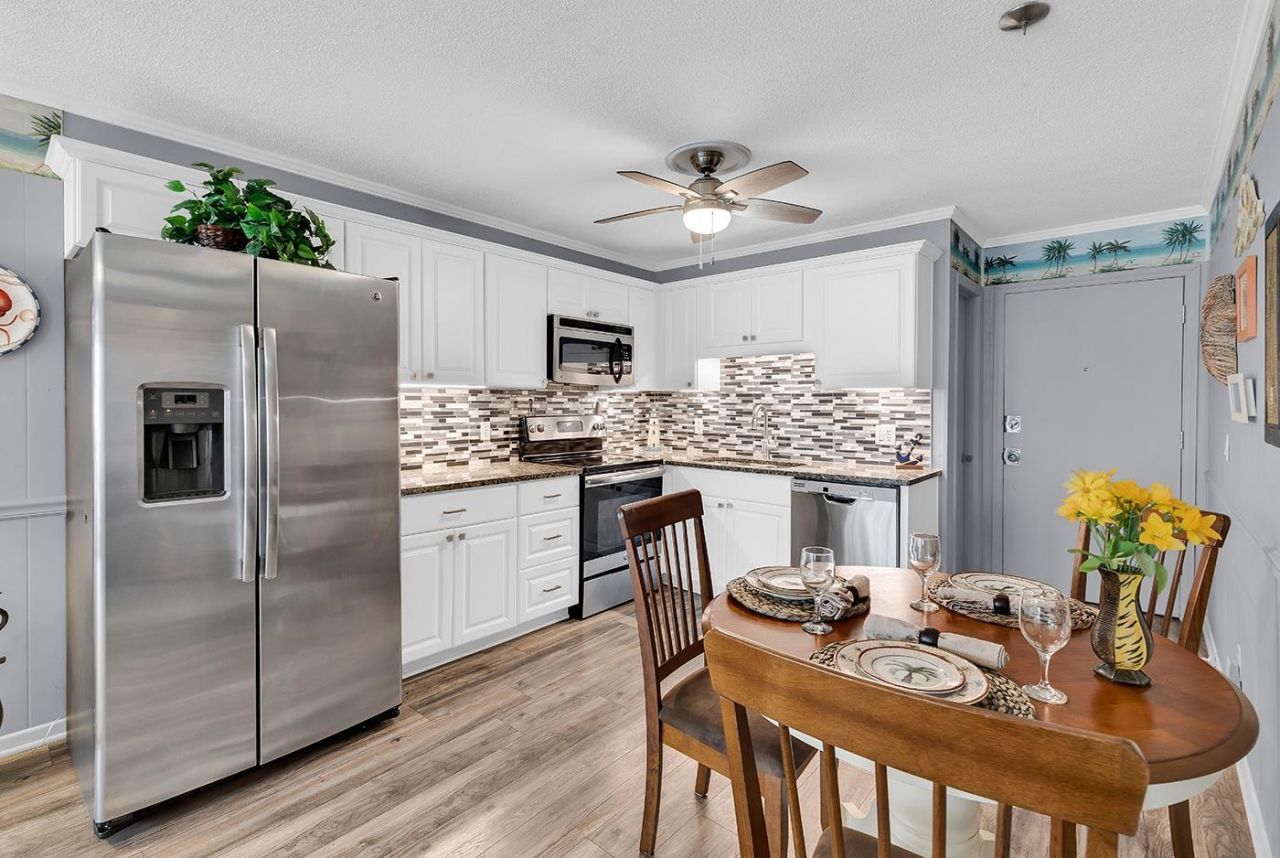 9600 Shore Dr.  Photo 4