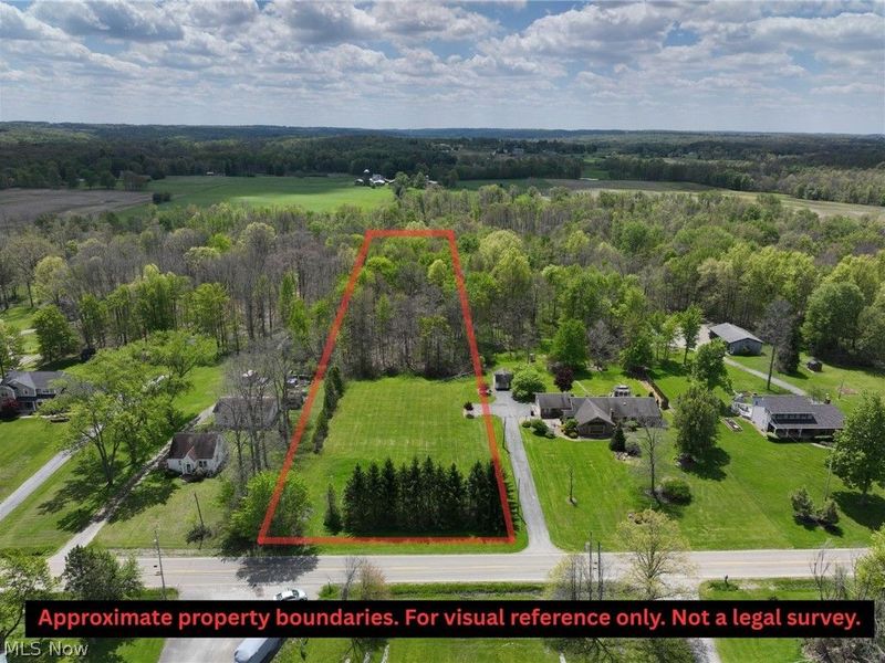 W Western Reserve Road , Canfield, OH 44406 Photo 4